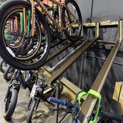 Retail Display Bike Rack Holds 14 Bikes On 2nd Level 