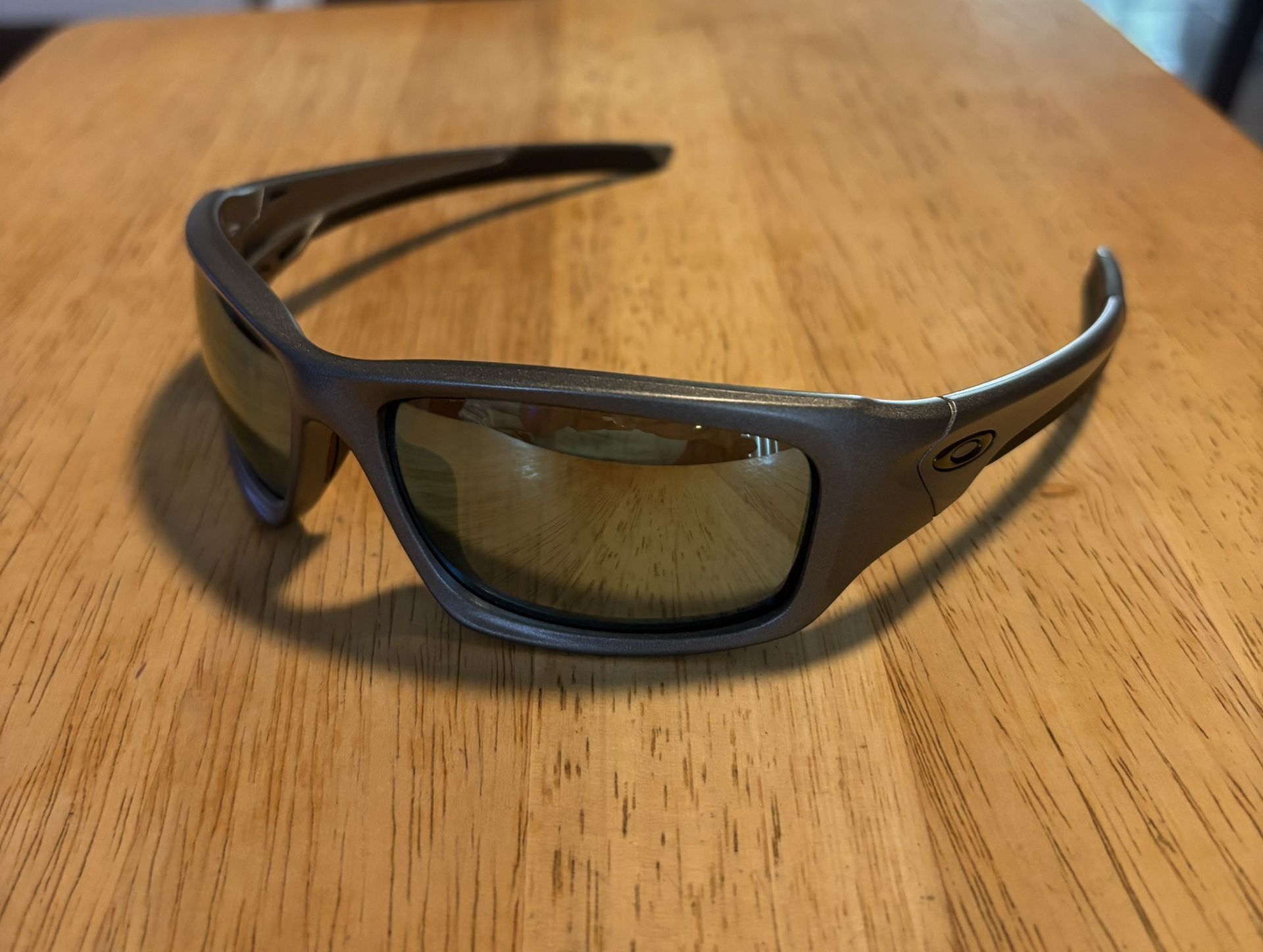 Oakley Polarized Valve Sunglasses