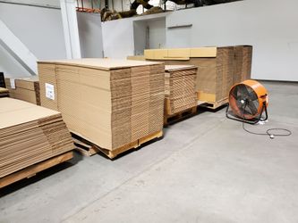 Cardboard Boxes - Make an Ofert