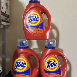 Tide Jabón líquido, detergente para ropa, alta eficiencia, aroma original, 64 cargas $12 Each