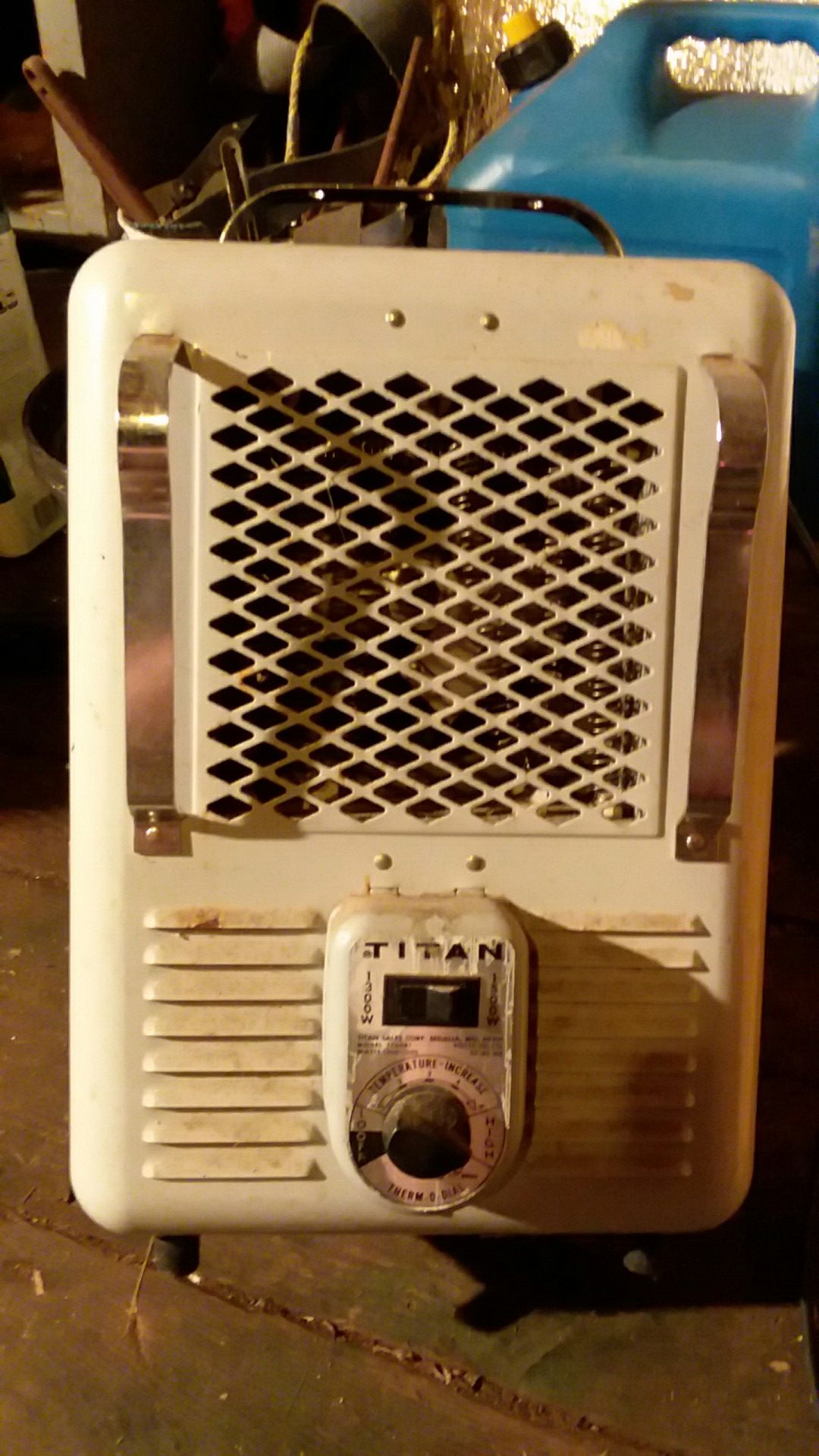 Titan space heater for Sale in Freeland, WA OfferUp