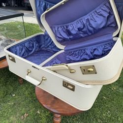 Lady Baltimore Luggage