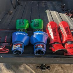 MMA / Kickboxing Gear