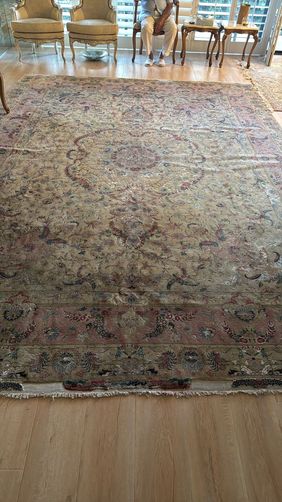 Persian Rug. Made In Tabriz. 10X13 Feet. Cream & Pink