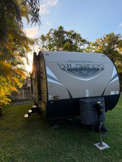 RV  Forest River  Wildwood