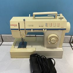 Singer Merritt Sewing Machine 