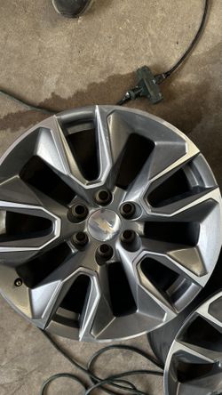 20” CHEVY GMC RIMS 6LUGS 6x5.5