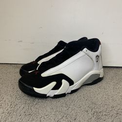 VNDS JORDAN 14 BLACK TOE GS SIZE 6.5Y
