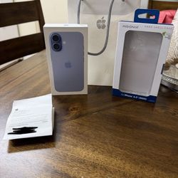 iPhone 17 256GB Unlock To Any Carrier Brand New 