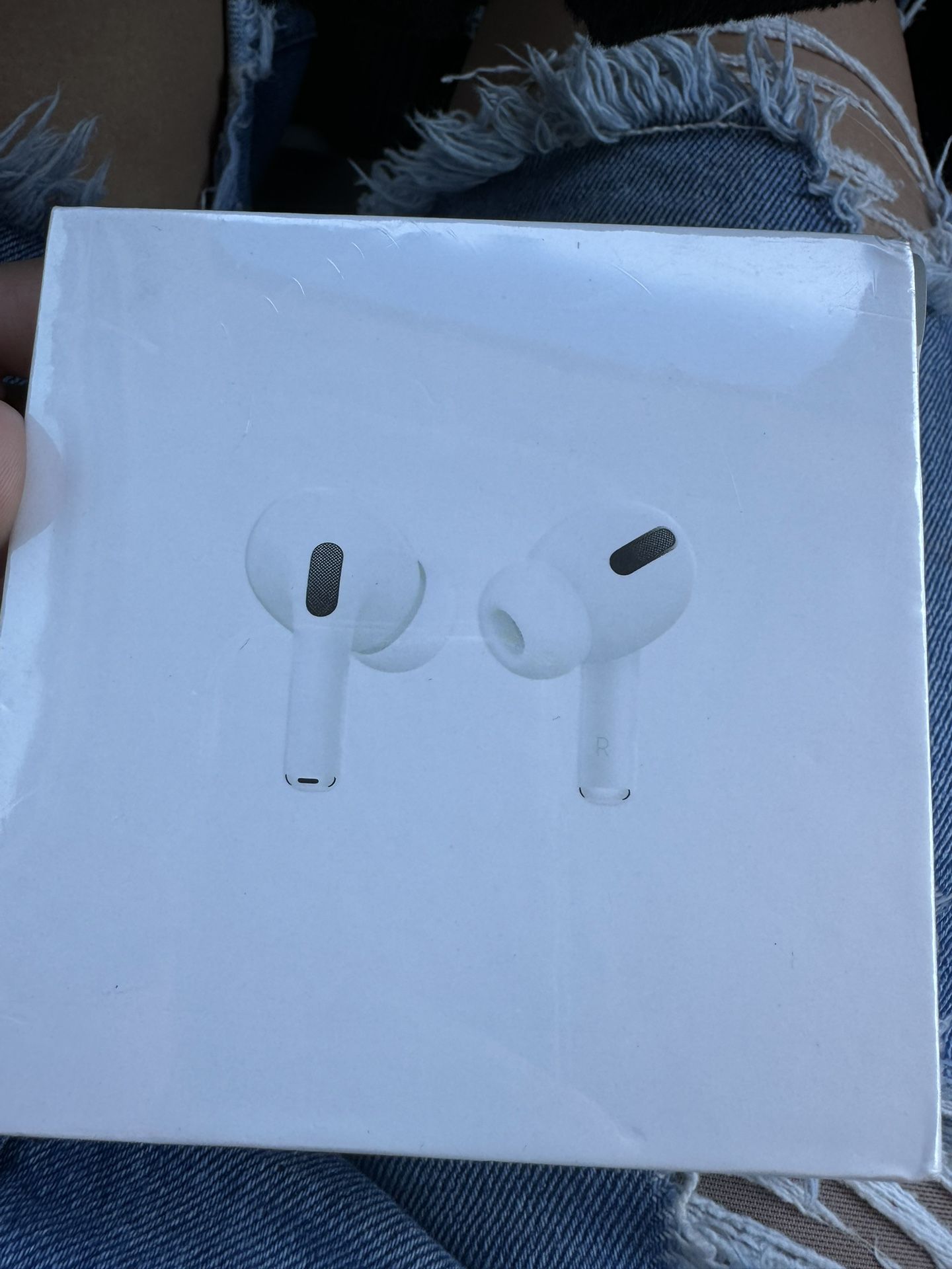 AirPods