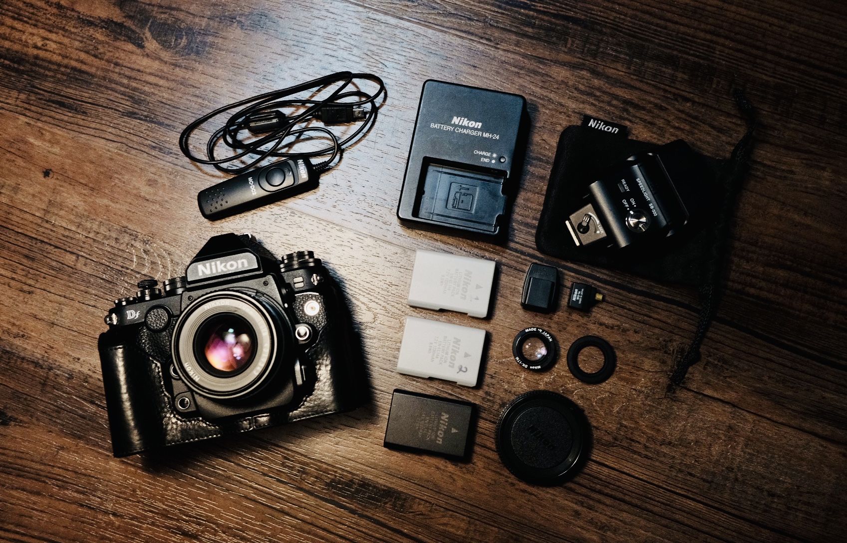 Nikon DF dslr with 50mm lens