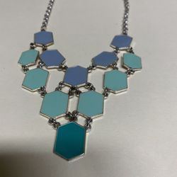 Really Pretty Necklace 