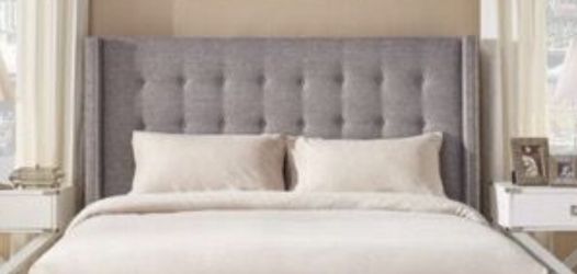 Headboard *BRAND NEW****
