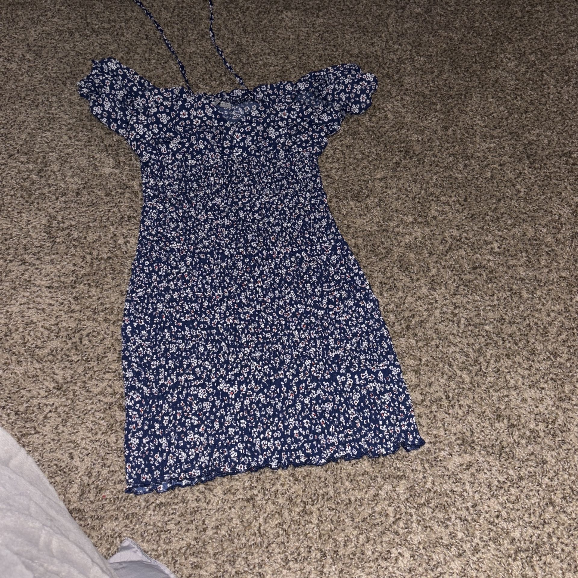 $1 Dress Stretchy w Blue Flowers