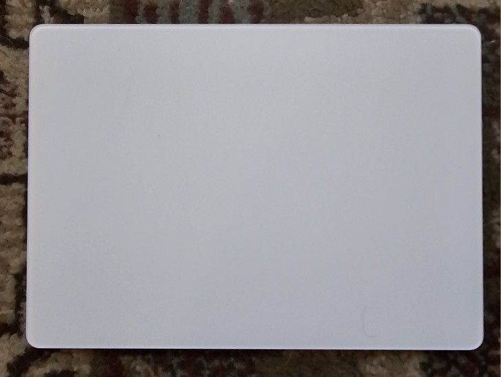 Apple Magic Wireless Trackpad 2 Lightning Port - A1535 / MJ2R2LLA