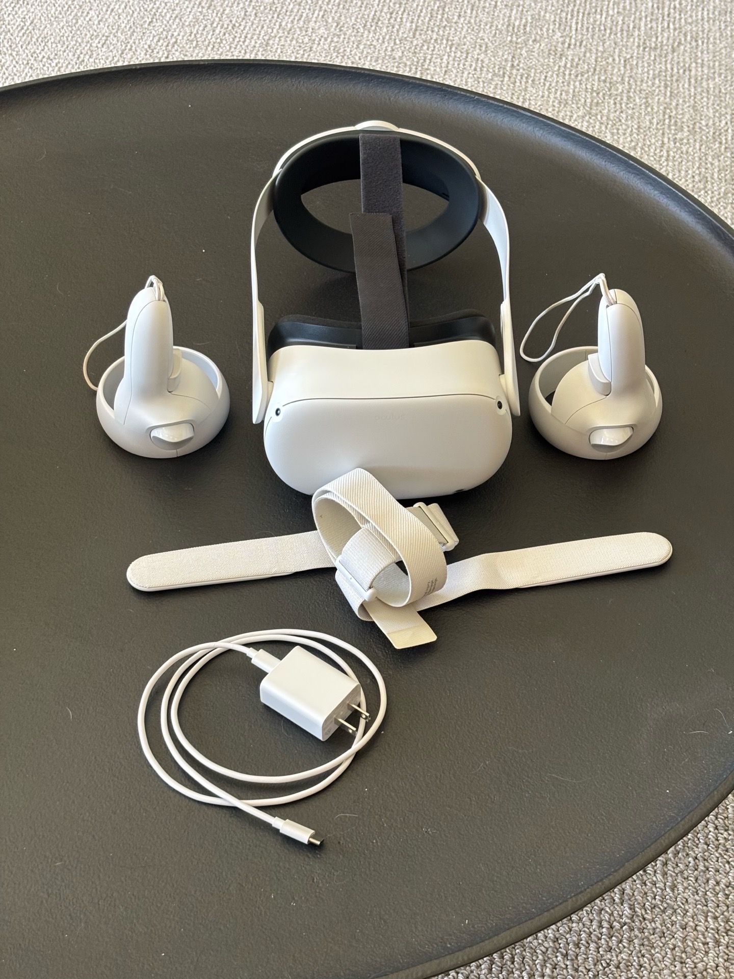 Quest 2 VR headset 256GB *PERFECT CONDITION*