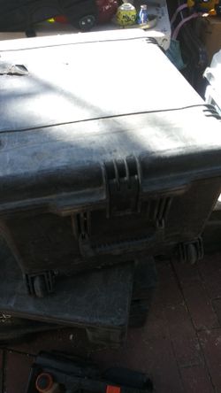 Storage box