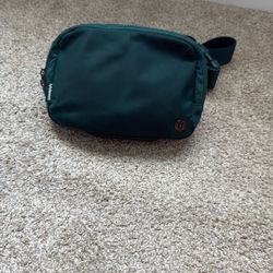 Everywhere Belt Bag 2L Long Strap