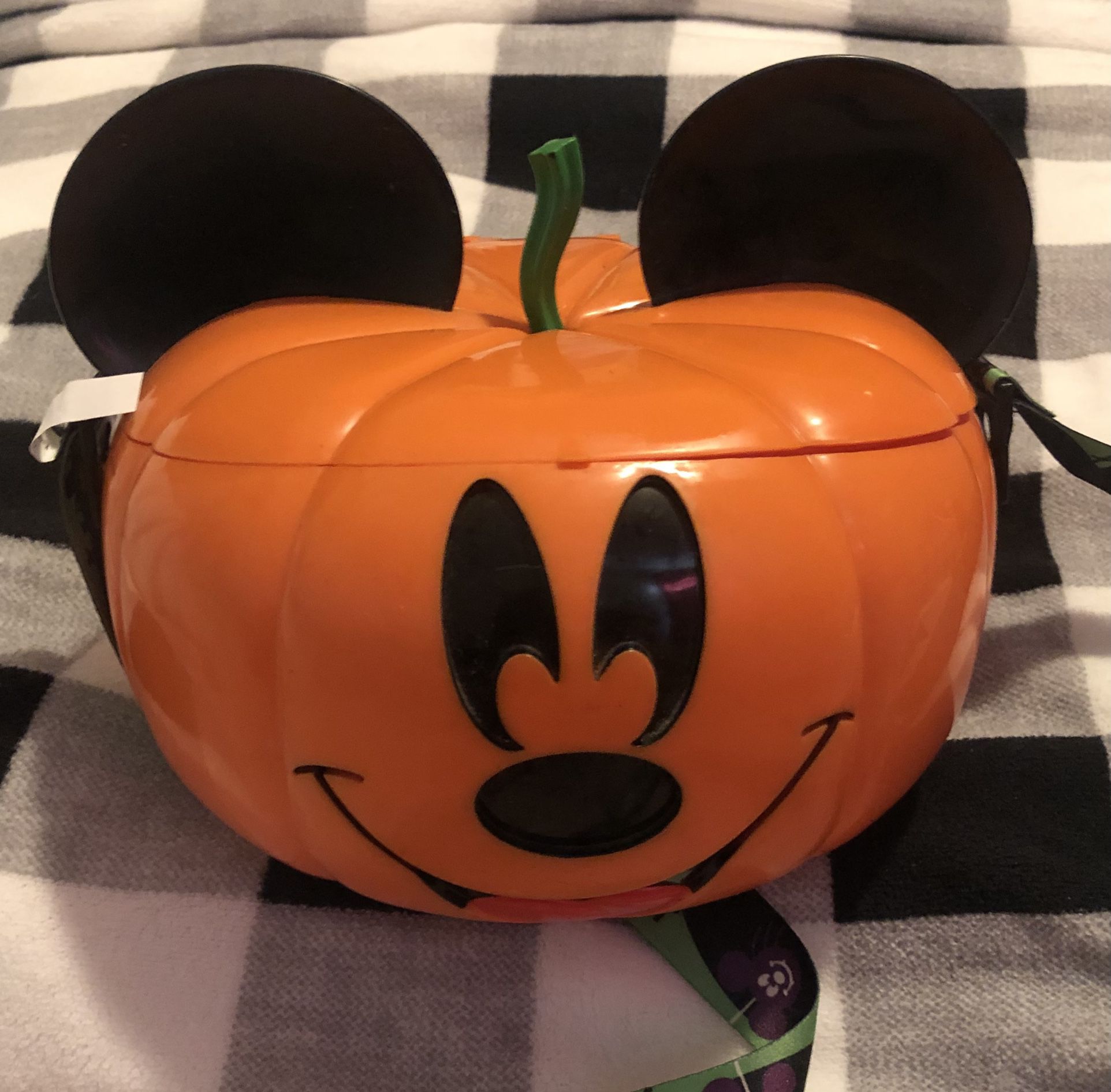 Disneyland pumpkin popcorn bucket 