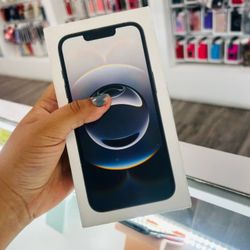 iPhone 16 e unlocked