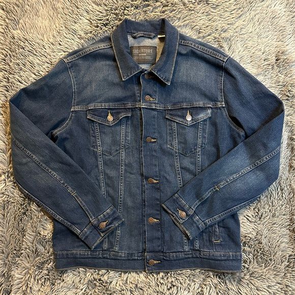 Signature Levi Strauss Gold Denim Trucker Jacket Men’s small
