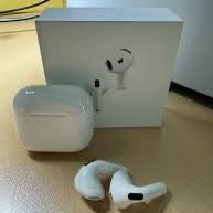 AirPod 4