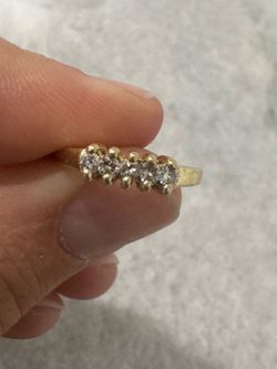 10K+ Yellow Gold 4-Diamond Band Ring - Size 6.5