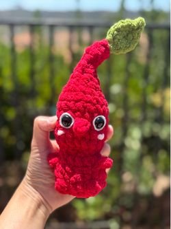 Crochet Red Pikmin Plushie 🌺 handmade 🌺