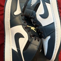 Air Jordan 1 Mid Armory Navy - DS Size 12
