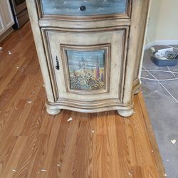 Antique Furniture 