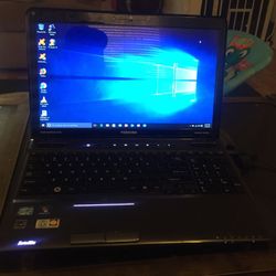 Toshiba harm/kardon 6GB Windows 10