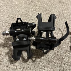 MKS GR-9 Platform Bicycle Pedal with Toe Clips