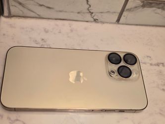 iPhone 14 Pro Max 256GB — Like New Condition
