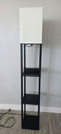 Floor lamp usb