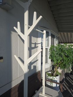 COAT RACK