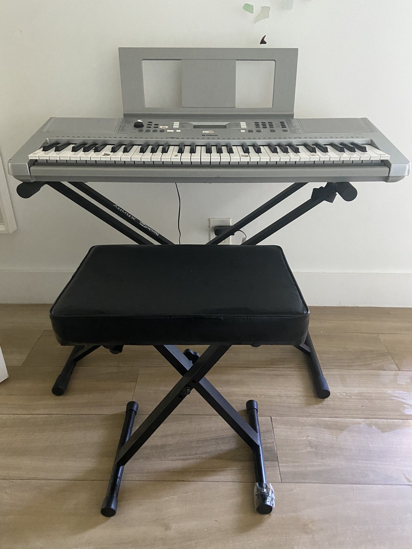 Yamaha YPT-360 High Quality Key board