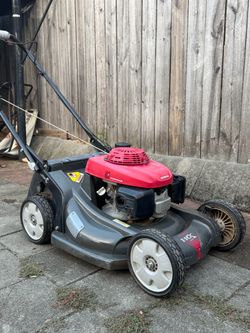 Honda HRX217 Self-Propelled Lawnmower – GCV190 / Smart Drive / NeXite Deck
