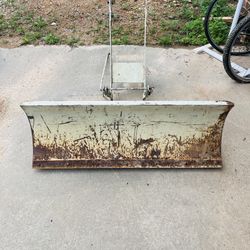 Vintage 42” International Harvester Cub Cadet Dirt / Gravel / Snow Blade - Fits IH Tractors