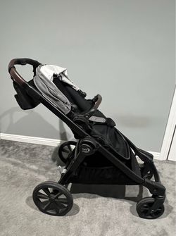 Baby jogger single or double stroller.