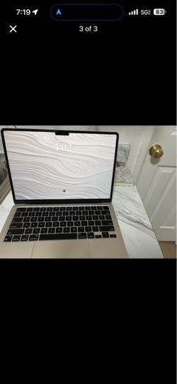 MacBook Air M2 Starlight