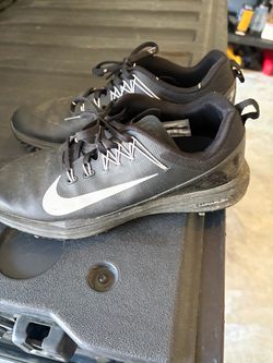 Nike golf shoe 9.5