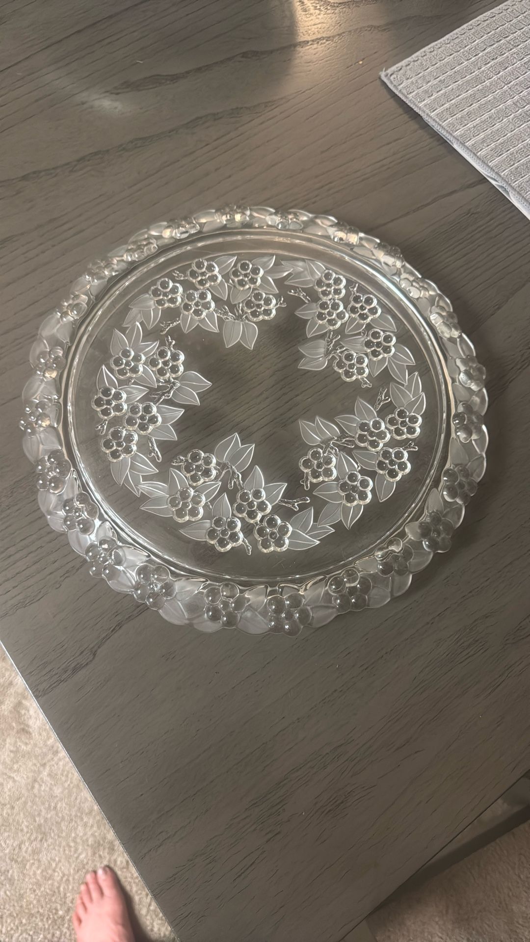 Large Gorgeous Crystal Cake Display Plater
