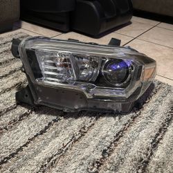 Tacoma 2019 Headlight 