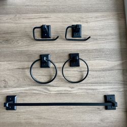 Matte Back Bathroom Accessories. 