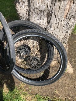Rims and tires two 26” one 700$25