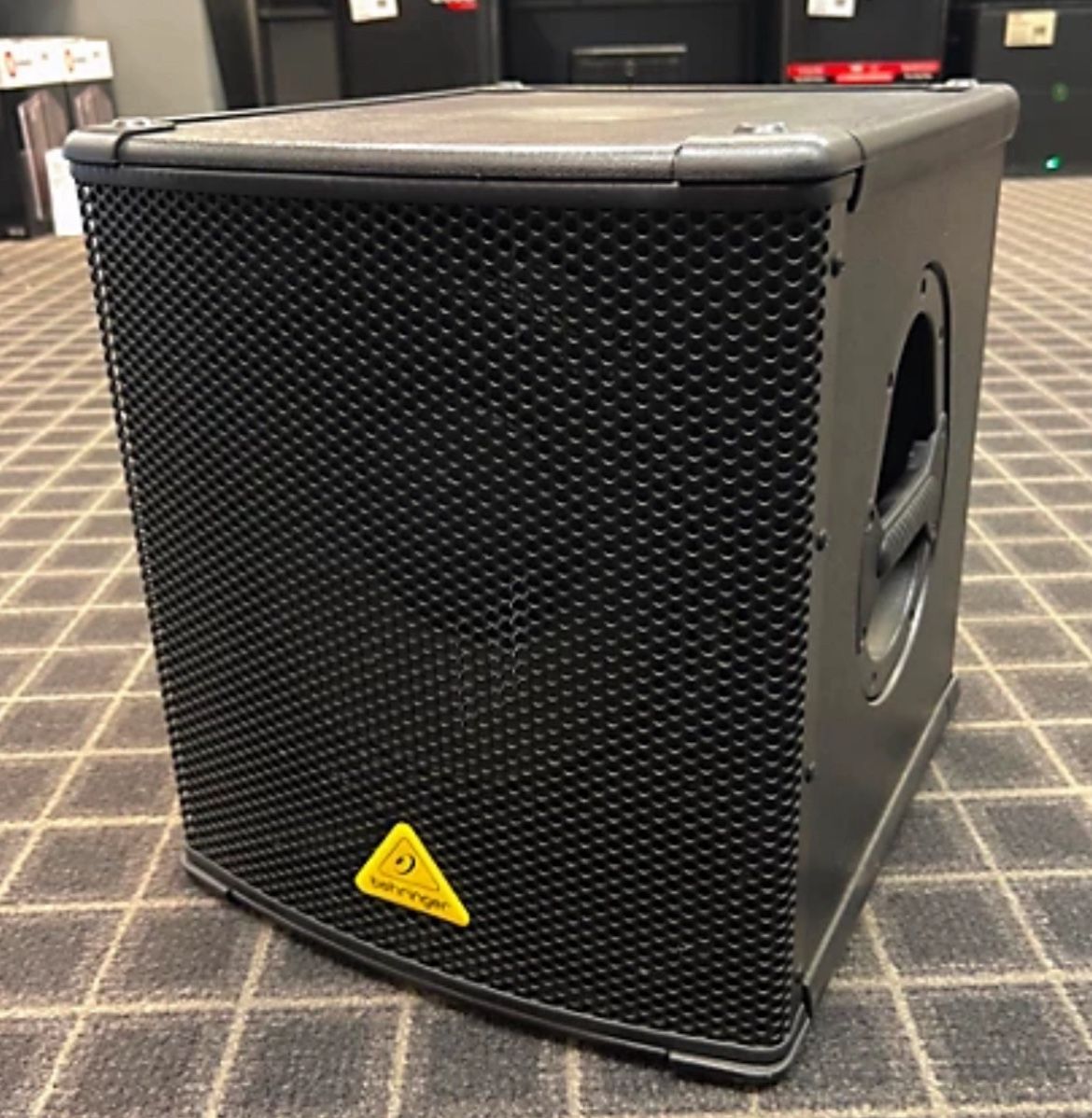 Behringer 12” 🔈 Active/Powered 500w Subwoofer