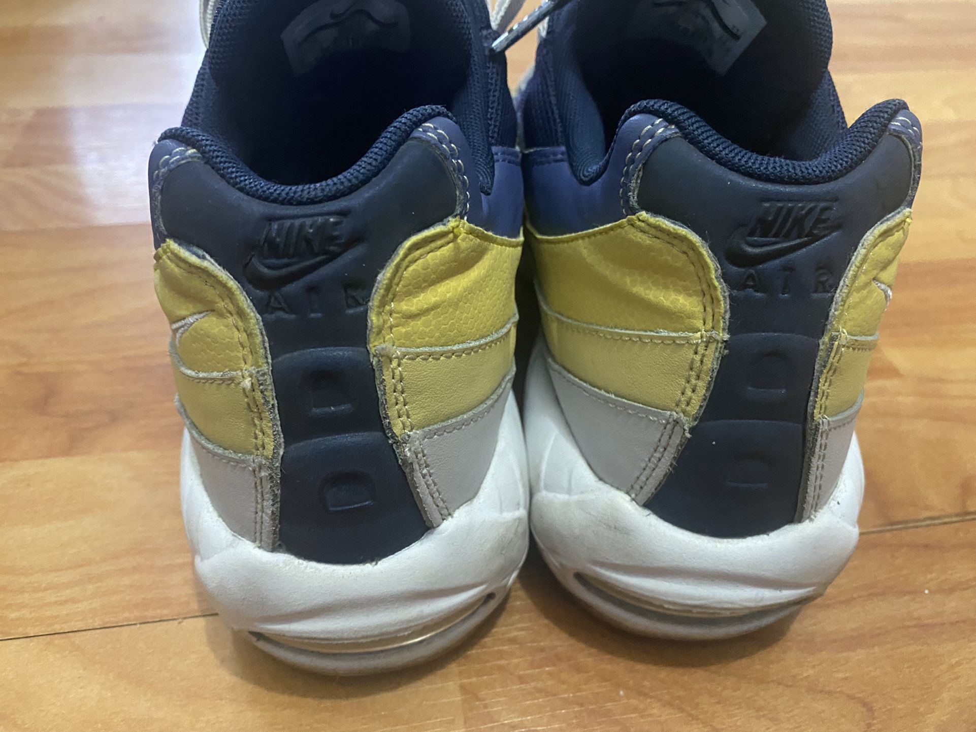 Nike Air Max 95 Essential Lemon Wash