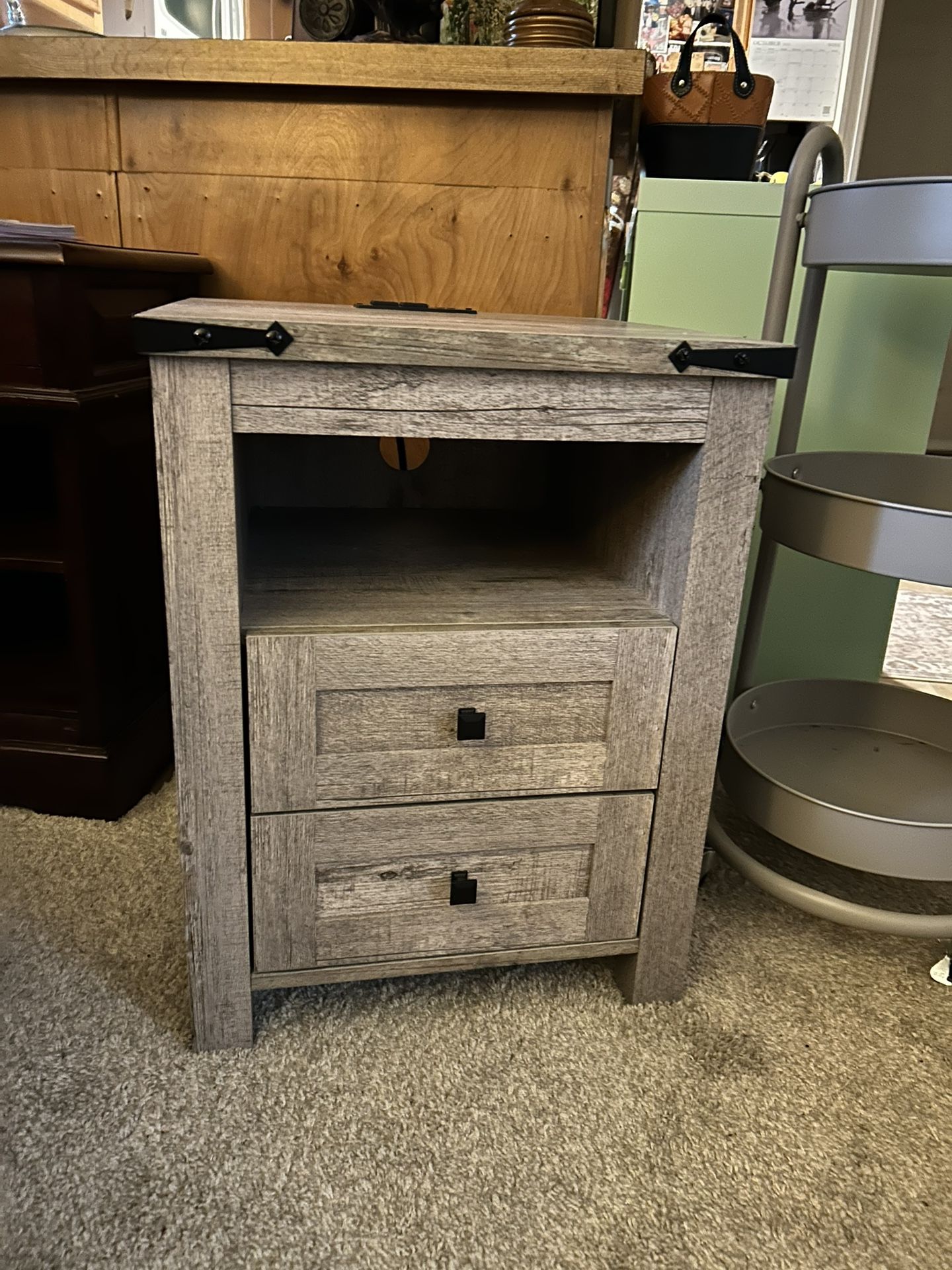 End Table With Charging Station