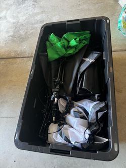 Complete filming studio set up in nice tote