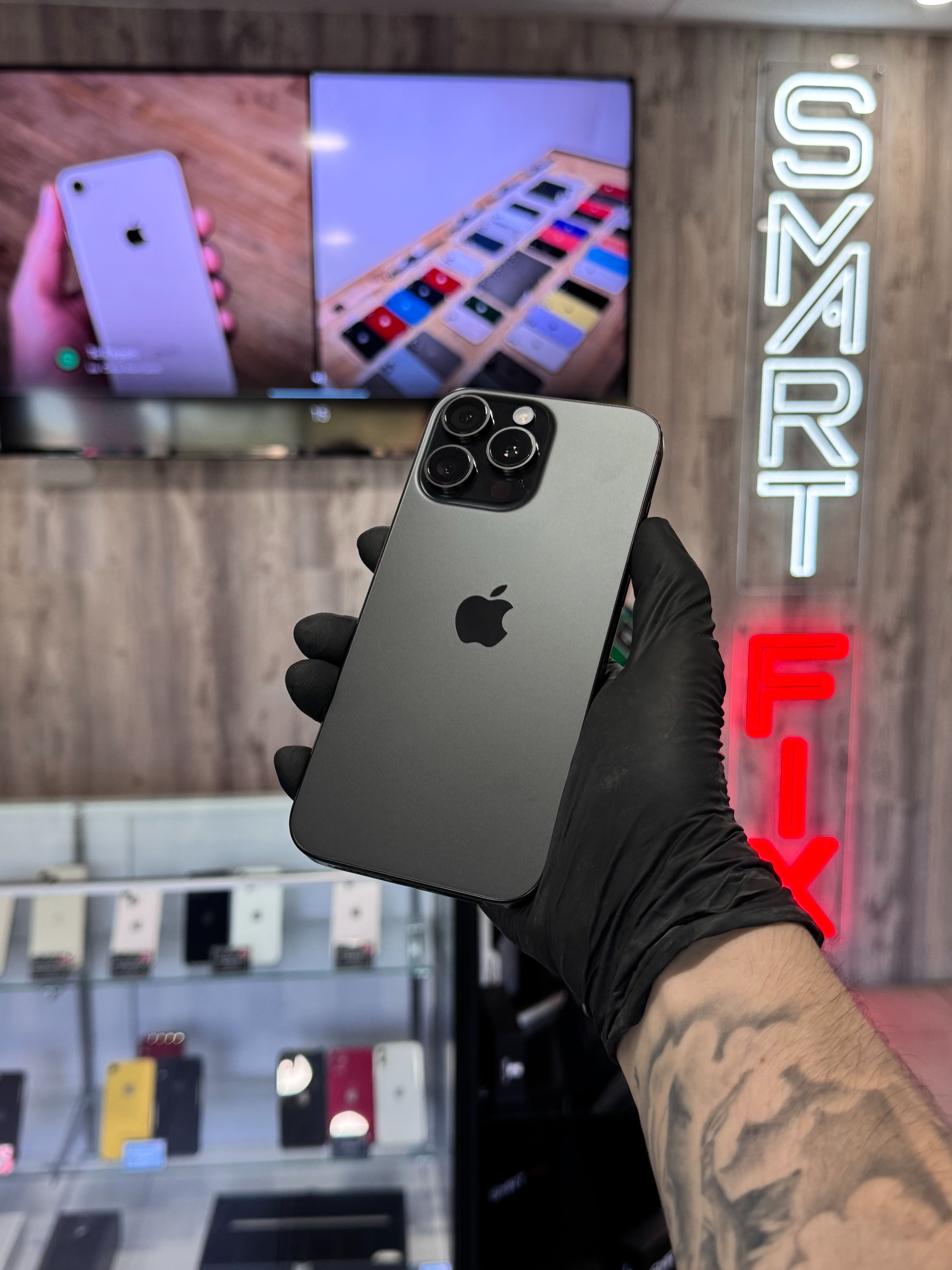 Apple iPhone 16 Pro Max 256 GB Black Titanium (Unlocked) + Warranty